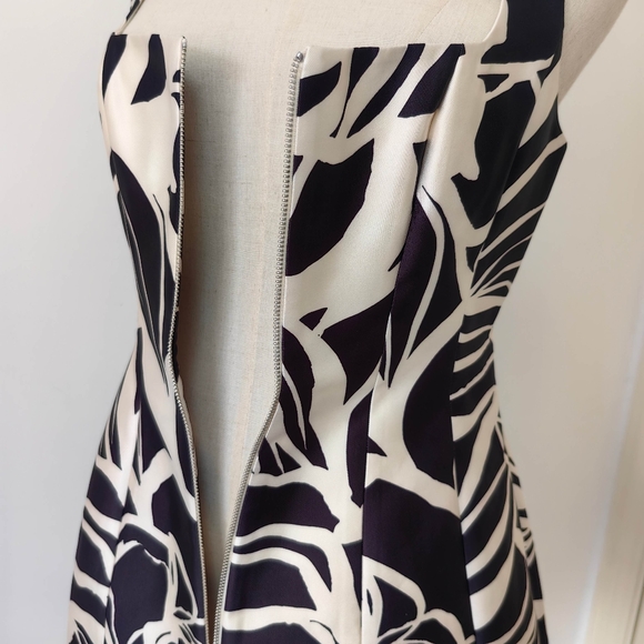 Alexis Claire Dress - Picture 9 of 11